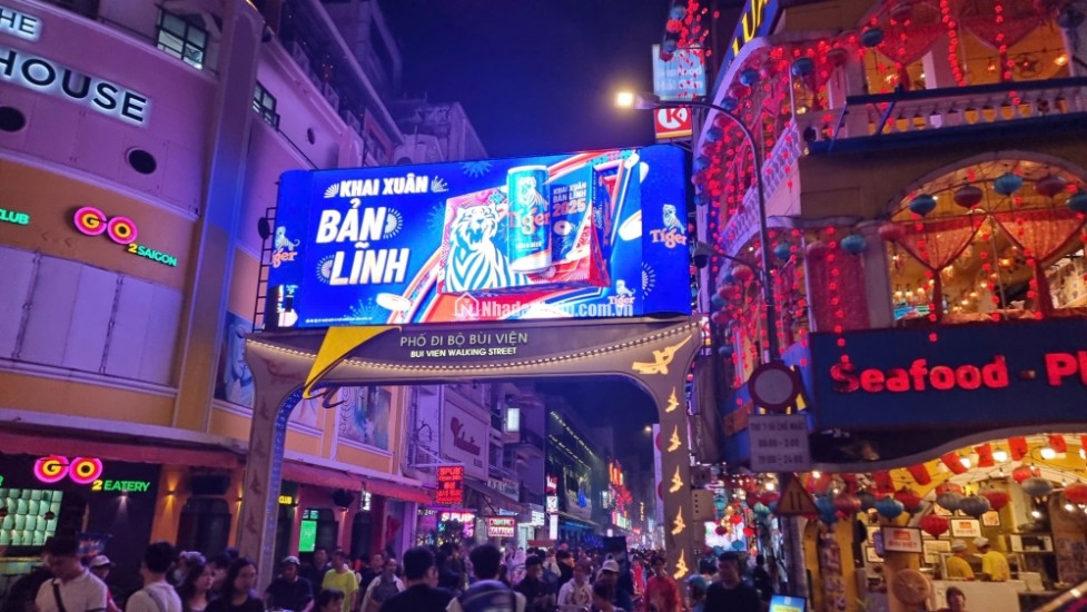 Bán Nhà Mặt Đường 1 Bùi Viện, Q.1, 6 tầng 12 phòng 54m2 giá 42 tỷ